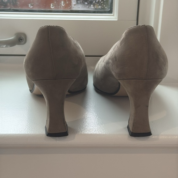 Taupe Suede Pancaldi “Made in Italy” Heels - Size 37.5B - Picture 7 of 7